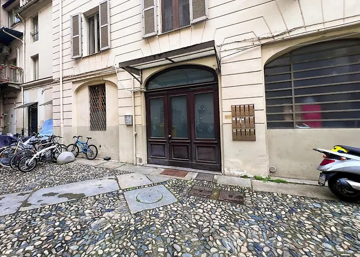 Il Nido Tra I Portici アパート トリノ